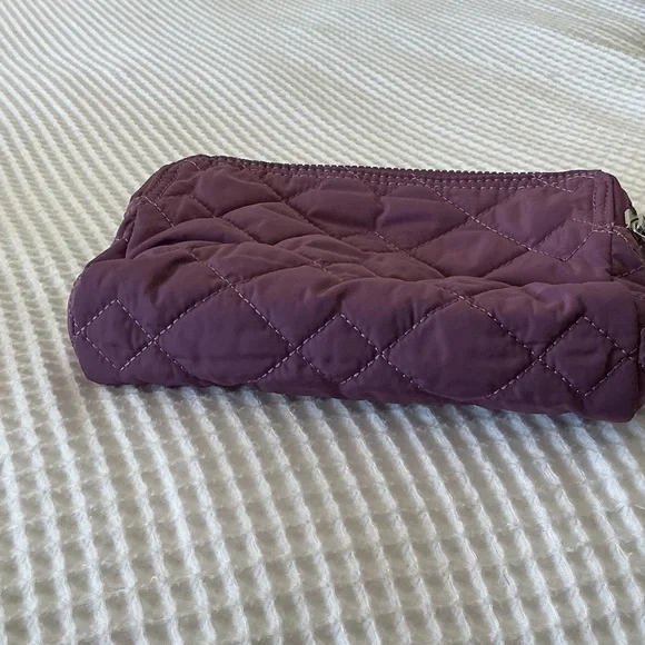 MARC JACOBS Quilted Purple DOUBLE ZIP Accessories Bag - Picture 5 of 7